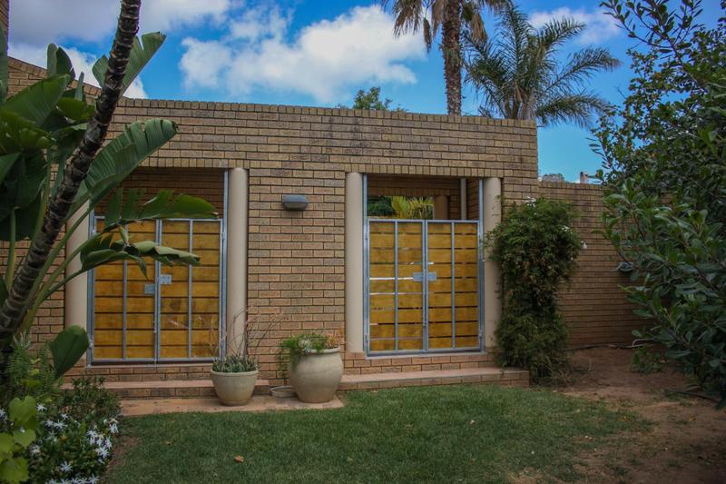 To Let 3 Bedroom Property for Rent in Vierlanden Western Cape